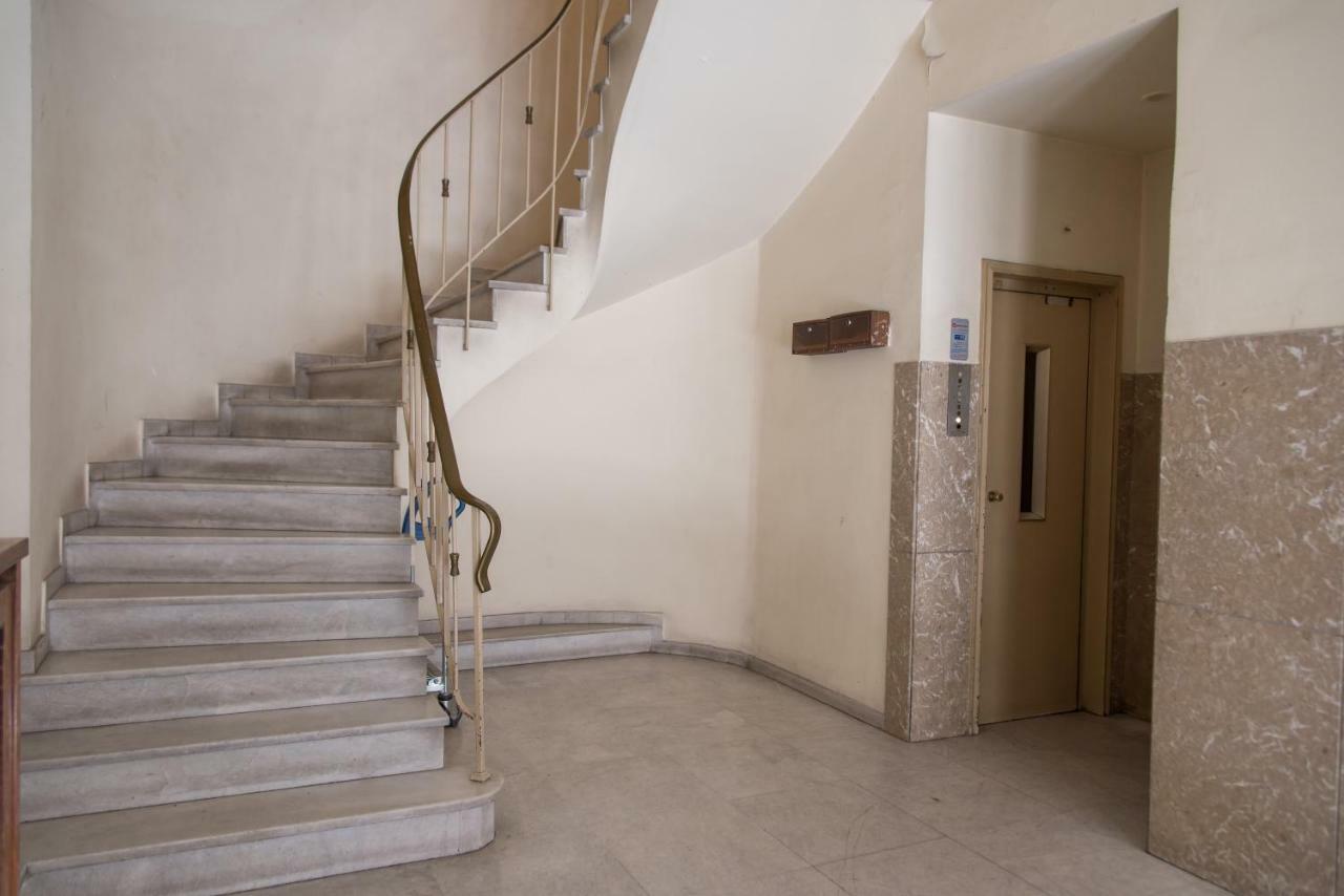 אתונה Darsiss 2 - Museum Apartment מראה חיצוני תמונה